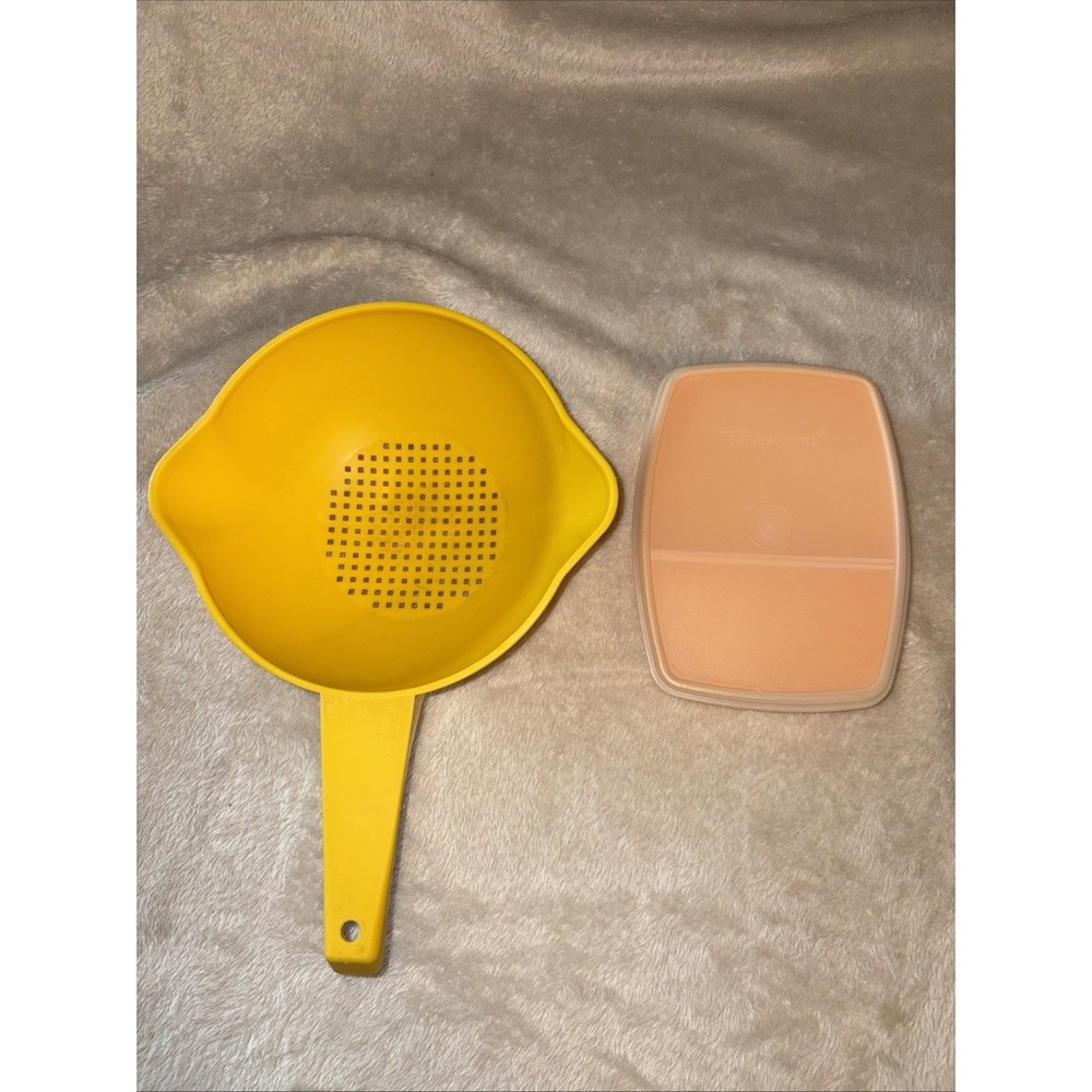 Tupperware Yellow Strainer And Divided Sandwich/Snack Keeper Vintage